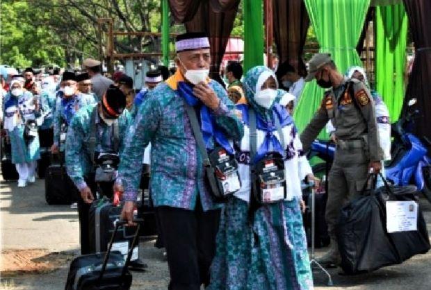 Kendala Pelunasan Biaya Perjalanan Menyebabkan Ratusan Calon Jamaah Haji Lampung Tidak Berangkat