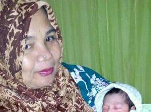 Gadis Lombok Bertemu Kembali dengan Ibunya Setelah Tiga Tahun Berpisah