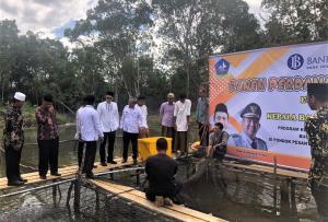 Panen Ikan Air Tawar Perdana, BI bersama Ponpes Madani Tebuireng