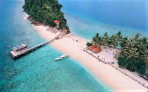 Pesona 9 Pantai Memikat di Sumatera Barat: Destinasi Liburan yang Tak Boleh Dilewatkan