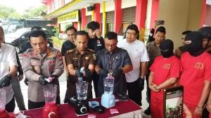 Polresta Barelang Gagalkan Peredaran Narkotika: Ribuan Pil Ekstasi dan Ganja Dimusnahkan