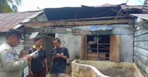 Angin Puting Beliung Terjang Dua Kelurahan di Karimun, Belasan Rumah Rusak