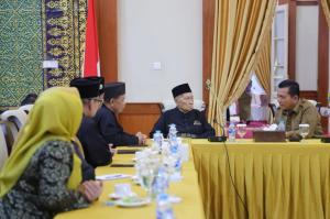 Silaturahmi Bareng LAM Kepri, Gubernur Ansar Komitmen Lestarikan Adat Melayu