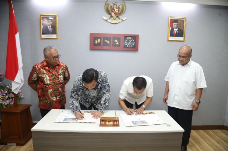 BP Batam dan PT Jaya Samudra Karunia Gas Teken Perjanjian Kerja Sama untuk Percepatan Investasi di Terminal Curah Cair Kabil