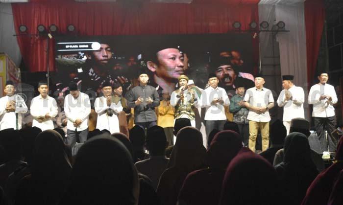 Bupati Kendal Dico M Ganinduto Sapa Ribuan Warganya di Batam dalam Harlah ke-31 IKBK