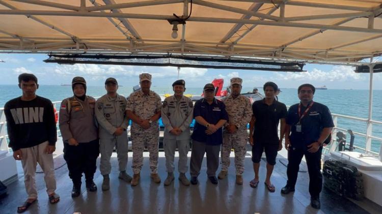 Sempat Terombang-ambing di Lautan Malaysia, Dua Nelayan Kepri Selamat Dipulangkan