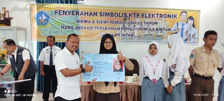 Disdukcapil Bintan Gelar Program Pemilah Intan untuk Pelajar SLTA