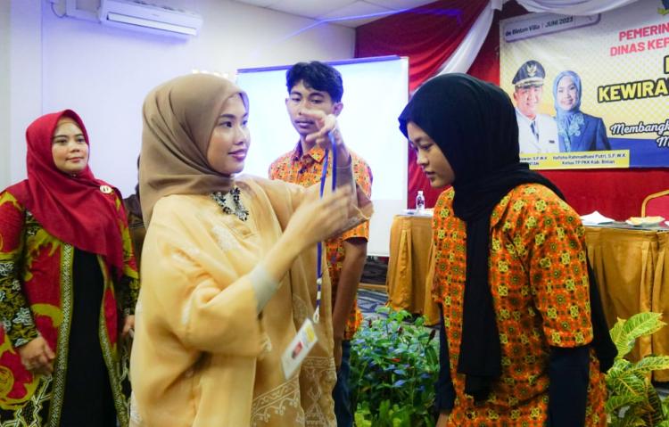 Kabupaten Bintan Gelar Pelatihan Kewirausahaan Pemuda Bidang Tata Busana 2023