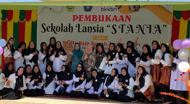 Sekolah Lansia Pertama di Karimun Kini Hadir di Kecamatan Tebing