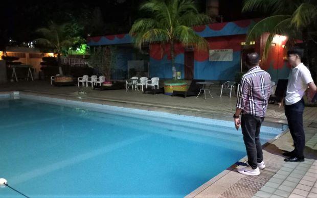 Bocah 8 Tahun Tenggelam di Kolam Renang Hotel Golden View, Batam: Untung Ada  Penjaga Kolam