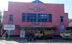 Izin Operasional 2 Perguruan Tinggi Swasta Dicabut di Padang: Bagaimana Nasib Mahasiswa dan Dosen?