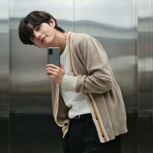 Batam Becomes a Trending Destination on Twitter as K-Pop Star Taehyung Plans Vacation