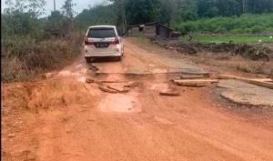 Dana Inpres Rp 49 Miliar Segera Perbaiki Jalan Rusak di Singkep Barat Lingga