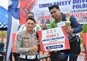 Briptu Lucky Rio Raih Juara I Lomba Safety Driving Polda Kepri
