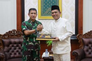 Pamit Pindah Tugas, Danlantamal IV Batam Laksma Kemas Silaturahmi Bersama Gubernur Ansar