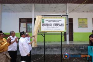Tingkatkan Akses Pendidikan, Gubernur Riau Konversi Sekolah Swasta Jadi Sekolah Negeri