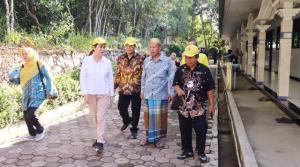 Berkat Aspirasi Cen Sui Lan, Dana Rp200 Juta Mengalir untuk MCK Ponpes Tanjungpinang