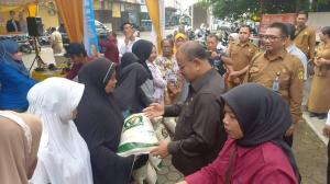 12.157 KPM di Karimun Terima Bantuan Beras Tahap ke III