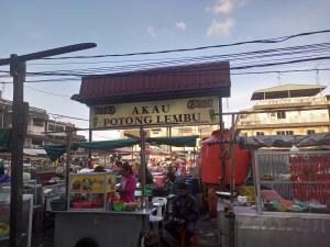 Nikmati Kelezatan Kuliner Legendaris di Street Food Akau Potong Lembu Tanjungpinang