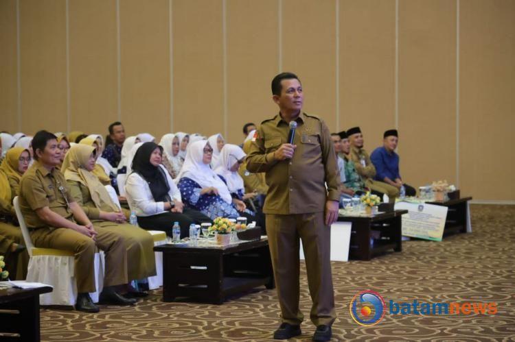 Pemprov Kepri Salurkan Insentif kepada 443 Guru Pendidikan Anak di Tanjungpinang