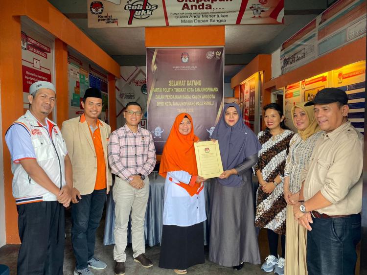 PKS Tanjungpinang Selesaikan Berkas Perbaikan Bacaleg DPRD, Apresiasi Pelayanan KPU