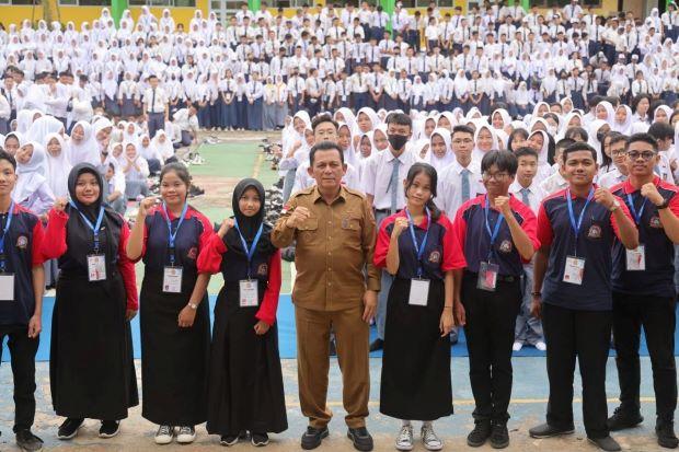 Di SMK Negeri 1 Tanjungpinang, Gubernur Kepri H. Ansar Ahmad: Tidak Ada Kesuksesan Tanpa Kerja Keras dan Doa Orang Tua 