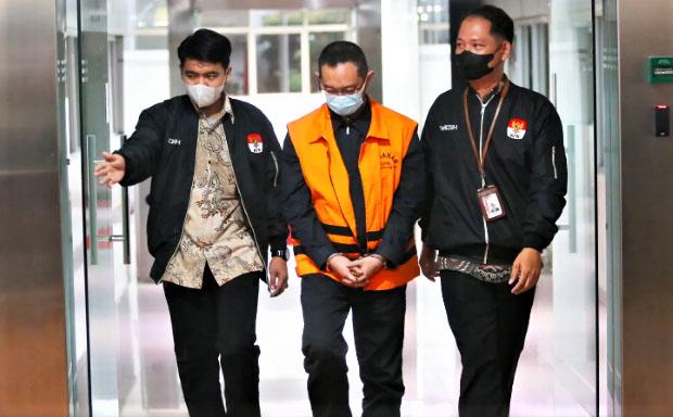 KPK Temukan Bukti Baru: Andhi Pramono Menyembunyikan Dokumen Transaksi Keuangan di Rumah Mertuanya