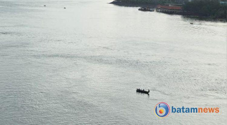 Prakiraan Cuaca Perairan Batam pada Kamis: Hujan Ringan, Angin Tenggara-Barat Daya, Gelombang Rendah