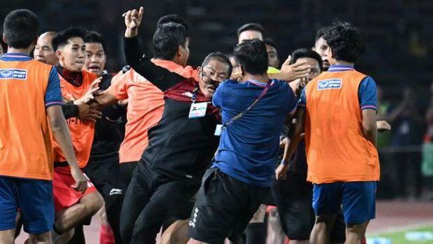 Sanksi AFC Pasca Ricuh di SEA Games: Tiga Pemain dan Empat Ofisial Indonesia Terkena Denda dan Larangan Tampil