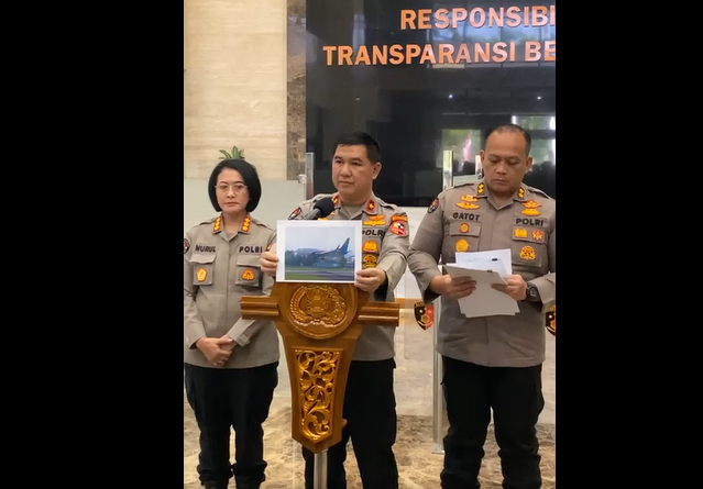 Polri Membeli Pesawat Terbang Bekas Boeing 737-800NG untuk Mengatasi Kebutuhan Mendesak