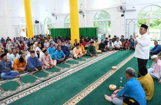 Gubernur Ansar Bawa Kabar Gembira, Listrik 24 Jam Segera Hadir di Pulau Karas