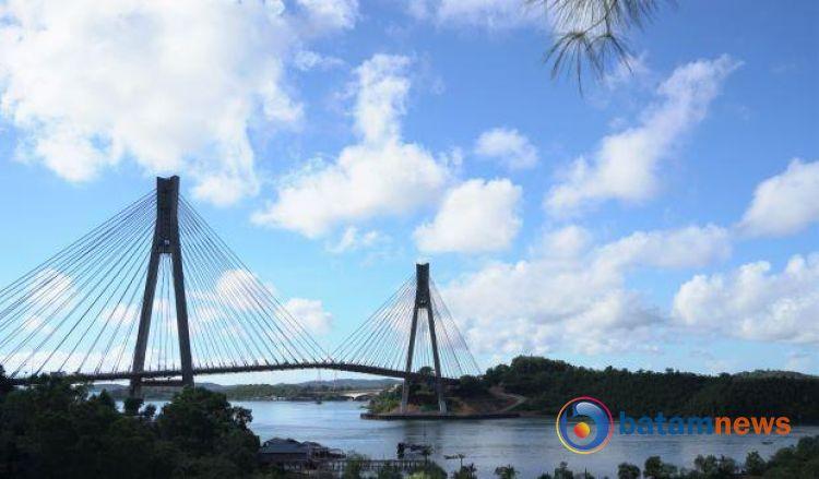 Prakiraan Cuaca Perairan Batam: Berawan dengan Gelombang Rendah