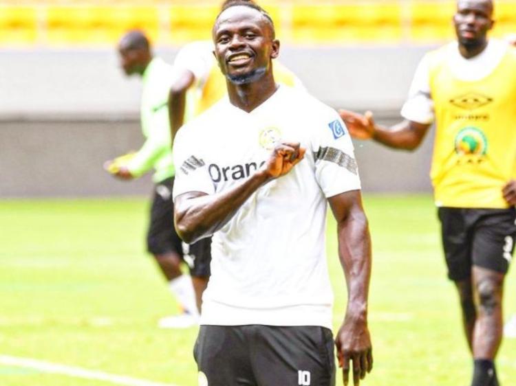 Sadio Mane Bakal Bergabung dengan Al Nassr di Arab Saudi Setelah Kedekatannya dengan CR7!