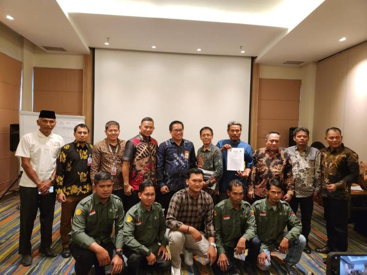 Peremajaan Sawit Rakyat di Riau: BPDPKS, BRK Syariah, dan 5 KUD Mitra Tandatangani PKS 3 Pihak