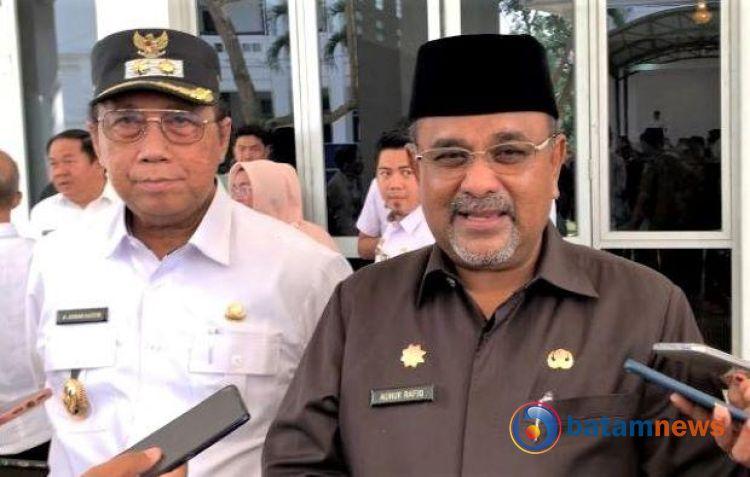 Bupati Karimun Upayakan Kecukupan Tenaga Guru dan Kesehatan di Wilayah Pulau