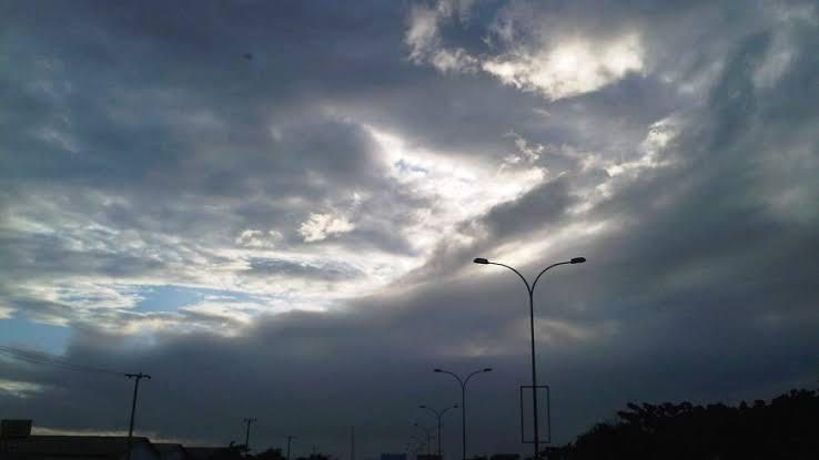 Prakiraan Cuaca Anambas Jumat 28 Juli Malam: Berawan dengan Suhu 28Â°C