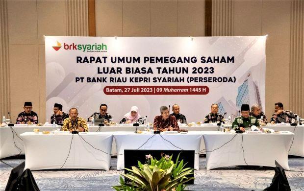 RUPSLB BRK Syariah Sahkan Andi Buchari Bukan Lagi Dirut, Gubri Syamsuar Segera Bentuk  Pansel