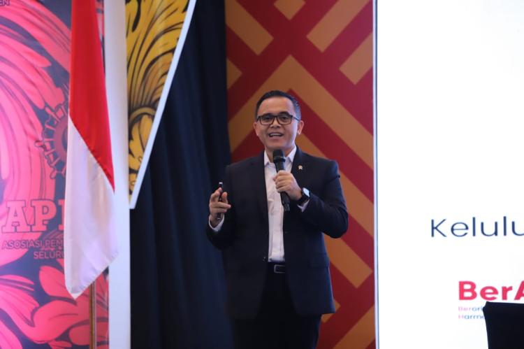 Tenaga Honorer Tetap Dapat Bekerja Tahun Depan: Pemerintah Izinkan dengan Penerbitan Surat Edaran MENPANRB