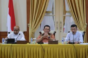Gubernur Kepri Ansar Ahmad Pimpin Rapat Persiapan Harsiarnas ke-90 Tahun 2023