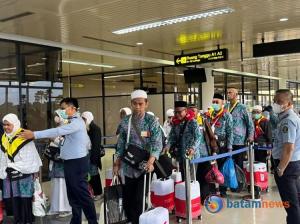 Jemaah Haji Keluhkan Layanan Bandara Hang Nadim Batam, Begini Respons Imigrasi dan PT BIB