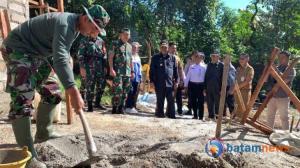 Bupati Karimun Resmi Buka Program TMMD ke-117 Kodim 0317/TBK di Kecamatan Buru