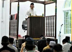 Jadi Khatib Shalat Jumat di Pulau Karas, Ini Pesan Gubernur Ansar Ahmad