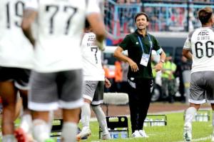 Tiga Pertandingan Berakhir Seri, Luis Milla Ungkap Pendapatnya tentang Performa Persib