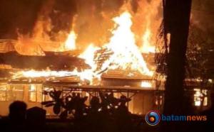 RSUD Puri Husada Dilalap Api: Ruang Poly Paru dan Lainnya Hangus Terbakar, Juga Terdengar Suara Ledakan