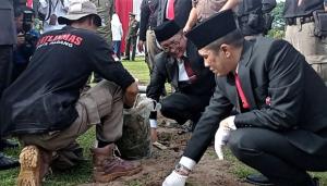 Pemko Padang Mengajak Warga Pasang Biopori untuk Kurangi Genangan Air