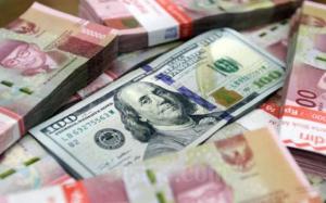 Rupiah Kembali Melemah Terhadap Dolar AS Setelah Data Ekonomi AS dan Jepang Dirilis