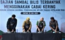 Pemecahan Rekor MURI: "Sajian Sambal Bilis Terbanyak Menggunakan Cabai Kering" Dukung GNPIP di Kepulauan Riau