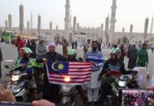 Inspiratif! Pria Malaysia Berangkat Umrah dengan Ekspedisi Bermotor Melintasi 11 Negara