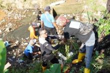 Aksi Bersih Sungai: Jefridin Ajak Masyarakat Kota Batam Jangan Buang Sampah ke Sungai