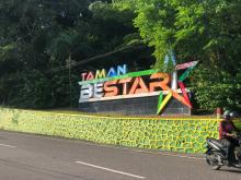 Rahasia Taman Bestari: Surga Tepi Laut untuk Ketenangan dan Kesegaran Alam yang Menakjubkan